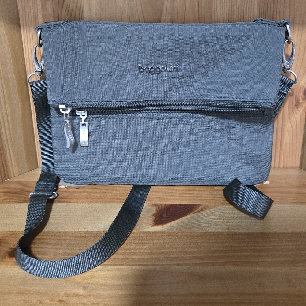 Baggallini Gray Messenger Crossbody with Front Zip Pocket